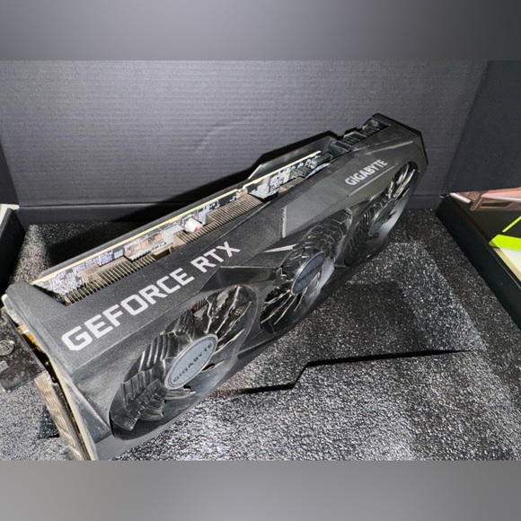 GIGABYTE RTX 3060Ti GPU , Graphics Card - Picture 5 of 7